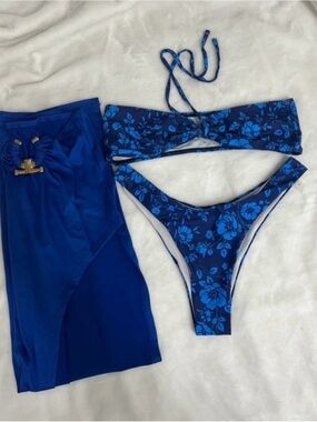 Blue Floral Bandeau Bikini Set with Sarong